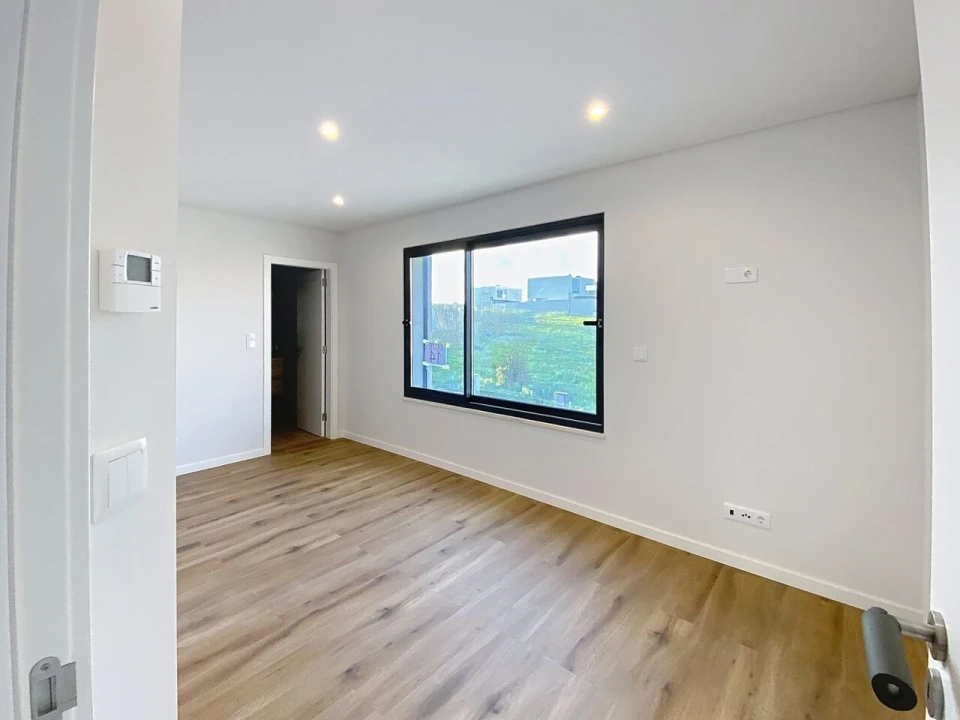 Moradia T3 para Venda em Barcarena Foto 40