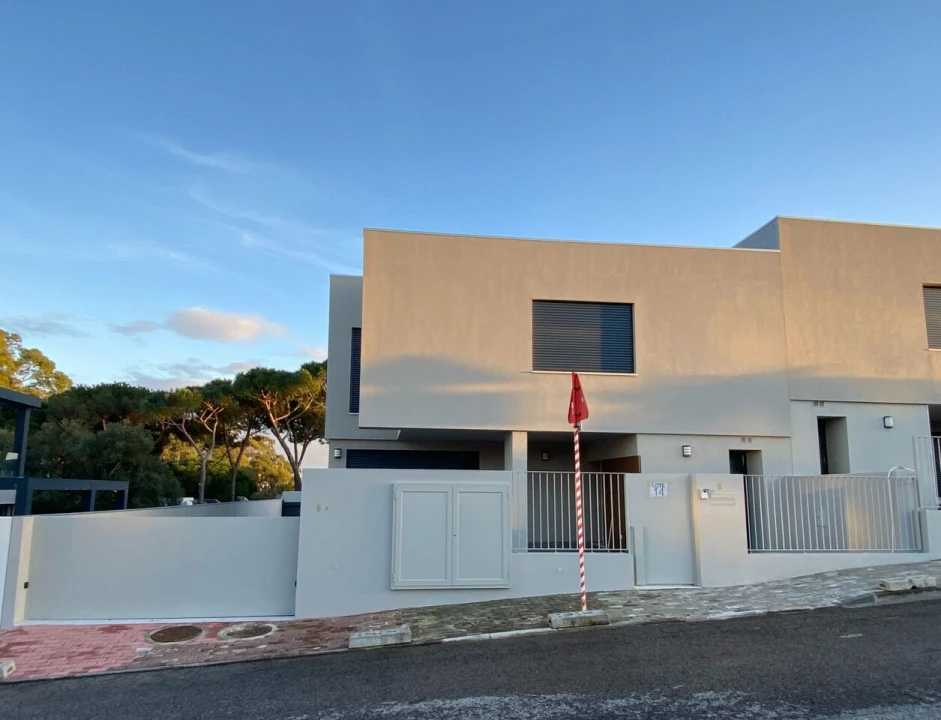 Moradia T3 para Venda em Barcarena Foto 50