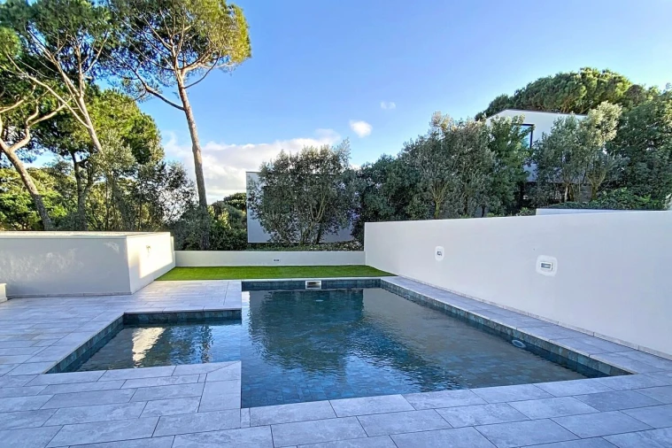 Moradia T3 para Venda em Barcarena Foto 49