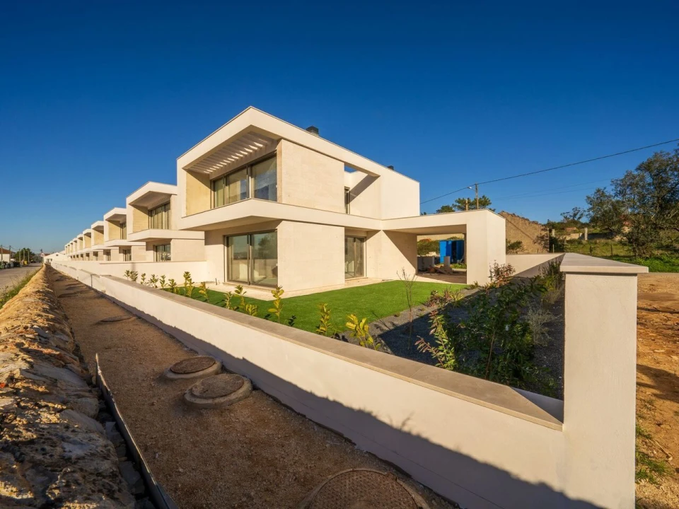 Moradia T3 para Venda em Rio Maior Foto 4