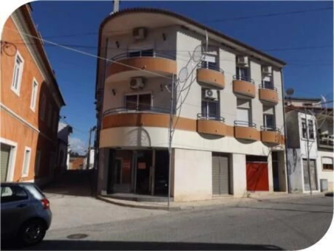 Loja para Venda em Amiais de Baixo Foto 8