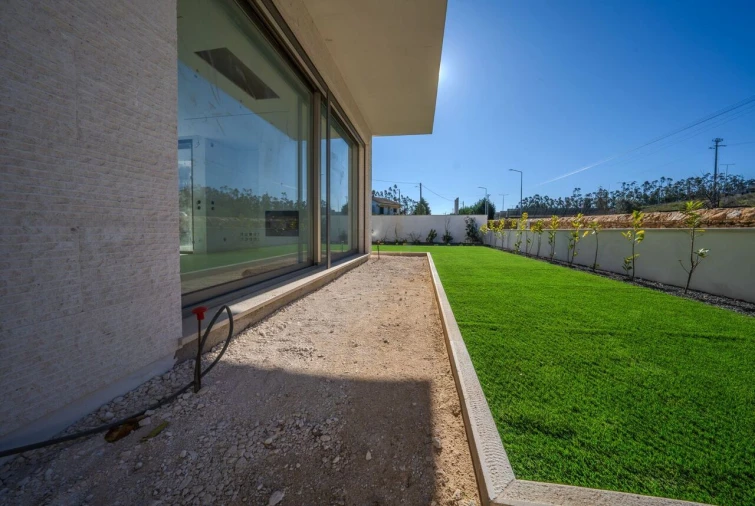 Moradia T3 para Venda em Rio Maior Foto 5