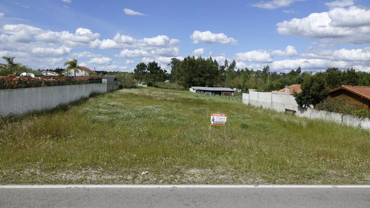 Terreno para Venda em Marinha Grande Foto 1