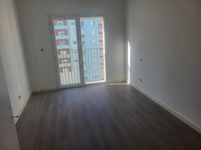 Apartamento T3 para Venda em Corroios Foto 27