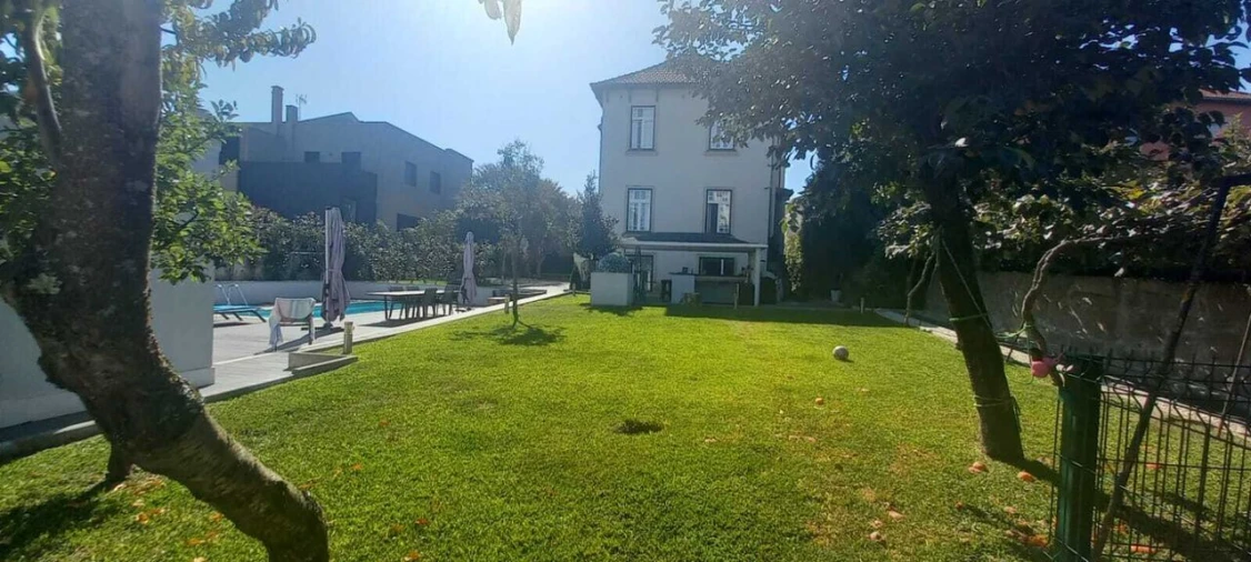 Moradia T5 para Venda em Paranhos Foto 2