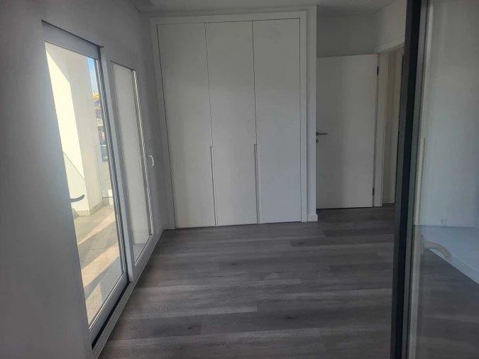 Moradia T4 para Venda em Corroios Foto 7