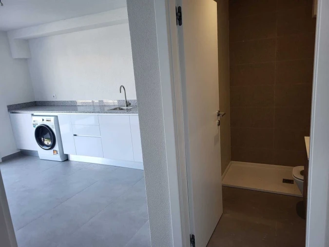 Moradia T4 para Venda em Corroios Foto 23