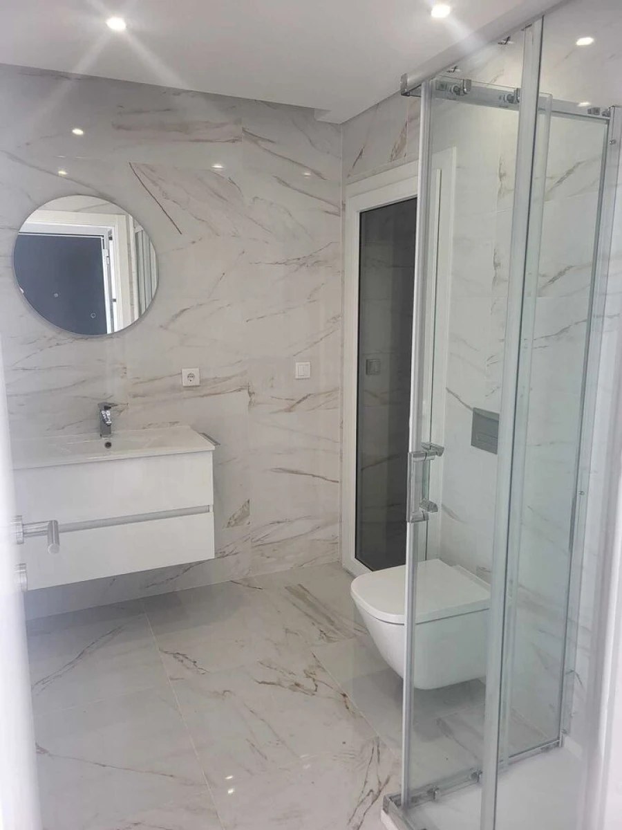 Moradia T4 para Venda em Corroios Foto 40