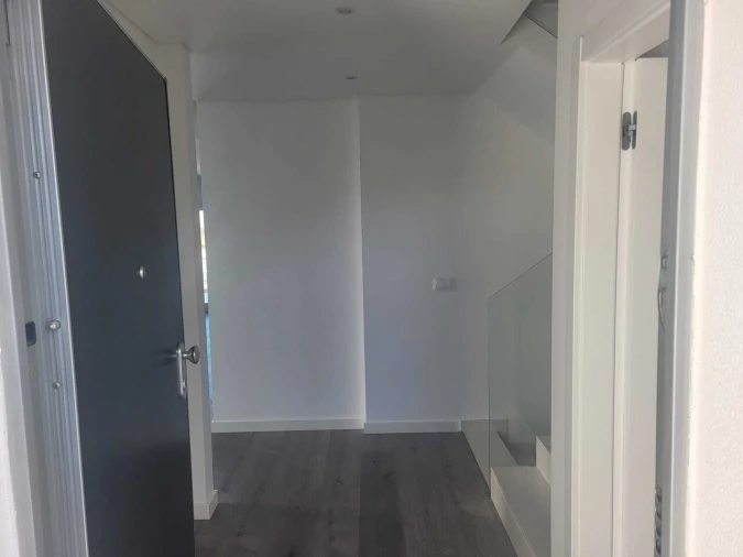 Moradia T4 para Venda em Corroios Foto 41