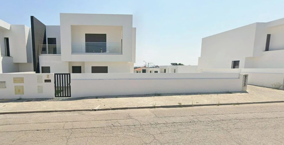 Moradia T4 para Venda em Corroios Foto 52