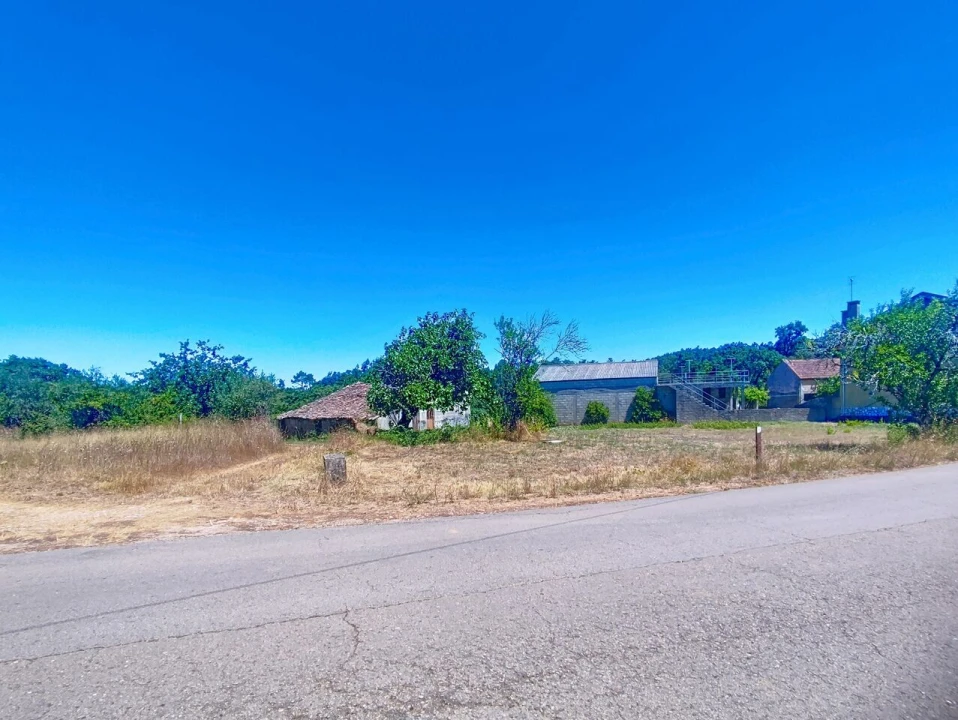 Terreno para Venda em Maçãs de D. Maria Foto 9