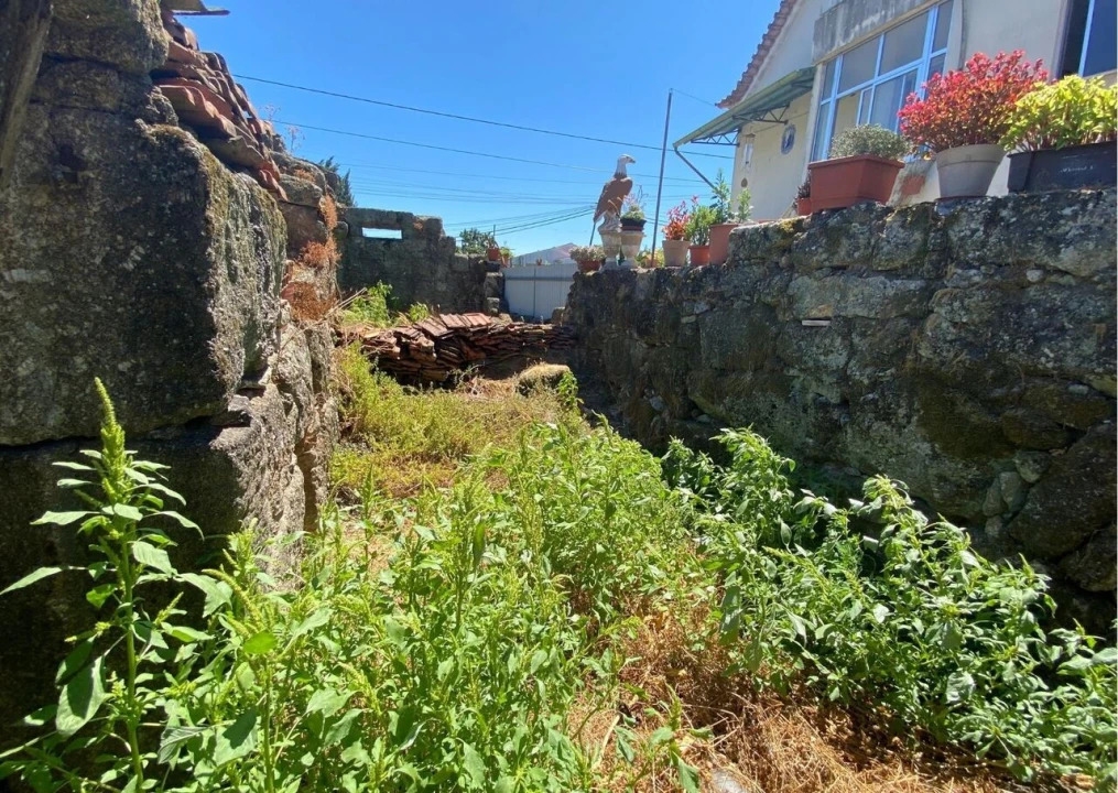 Moradia T4 para Venda em Lajeosa do Dão Foto 29
