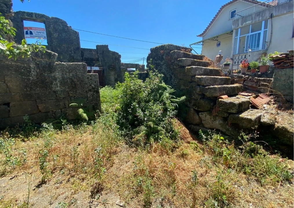 Moradia T4 para Venda em Lajeosa do Dão Foto 34