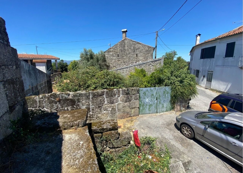 Moradia T4 para Venda em Lajeosa do Dão Foto 39