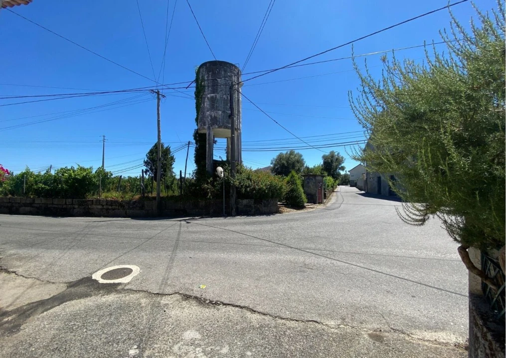 Moradia T4 para Venda em Lajeosa do Dão Foto 50