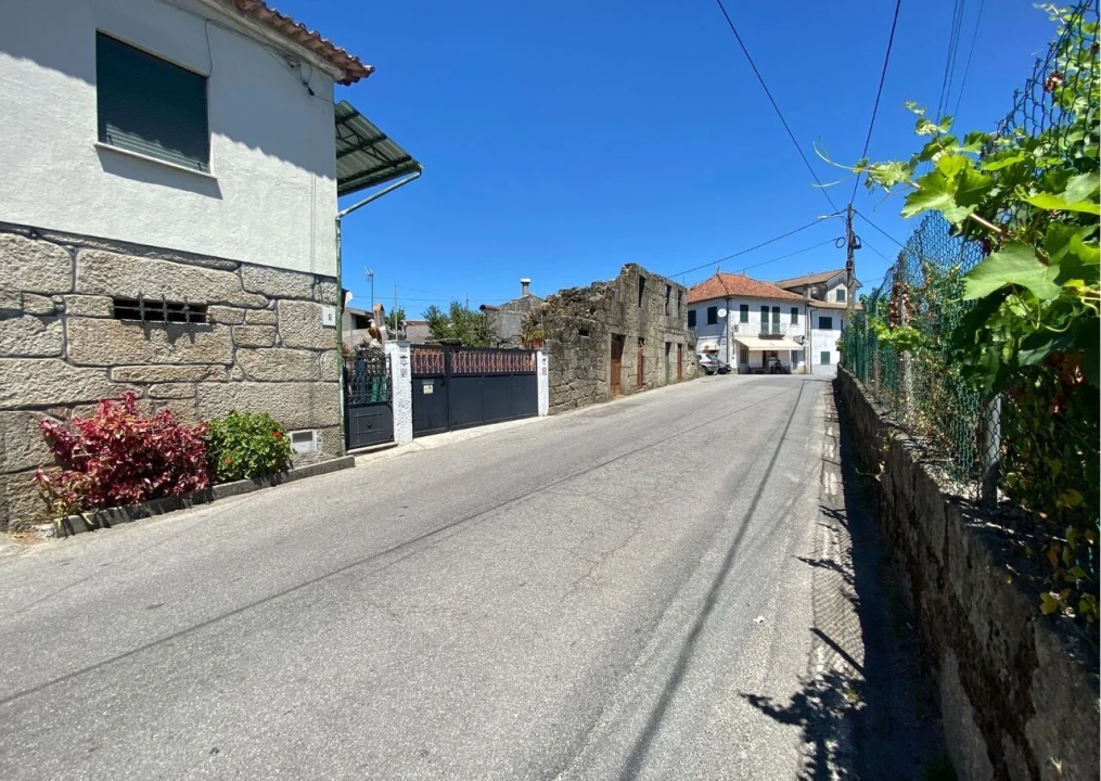 Moradia T4 para Venda em Lajeosa do Dão Foto 52