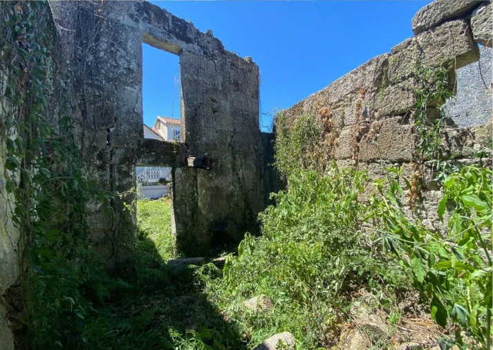 Moradia T4 para Venda em Lajeosa do Dão Foto 15