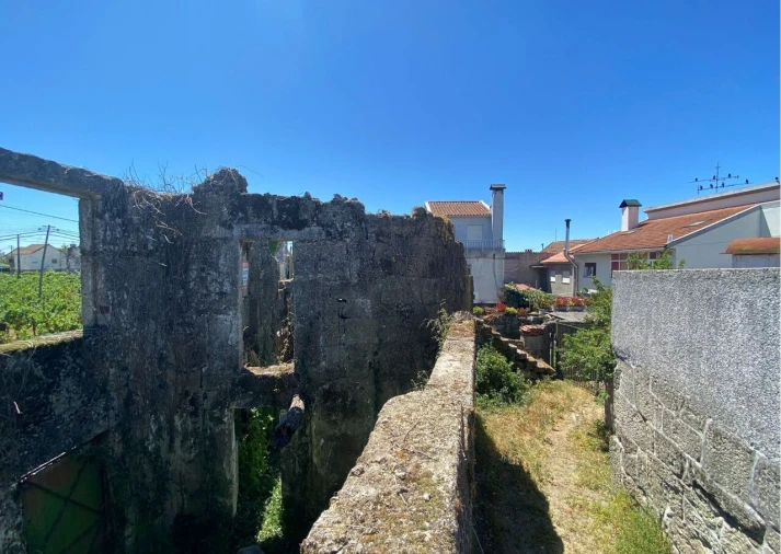 Moradia T4 para Venda em Lajeosa do Dão Foto 42