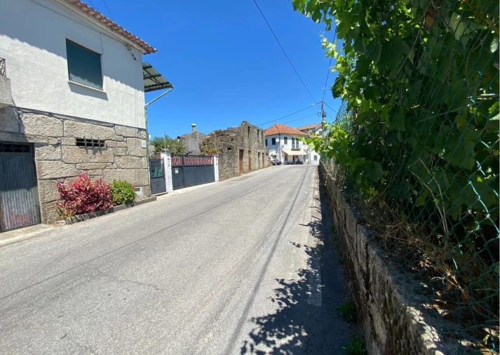 Moradia T4 para Venda em Lajeosa do Dão Foto 53