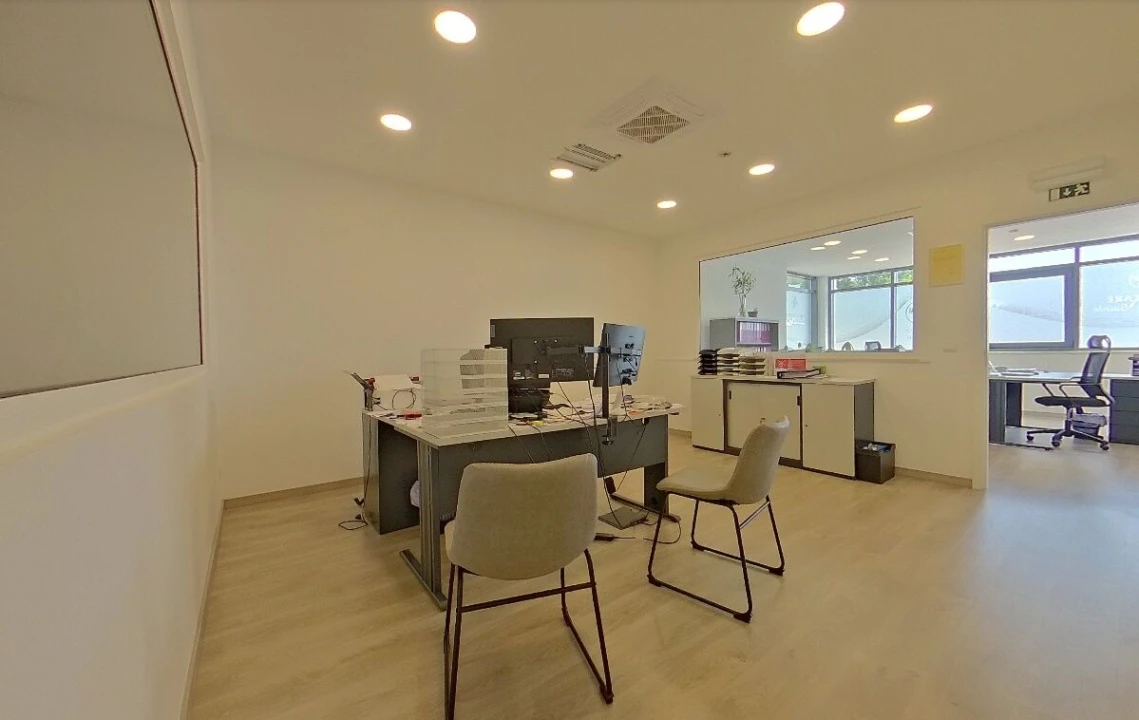 Armazém para Venda em Malveira e São Miguel de Alcainça Foto 24