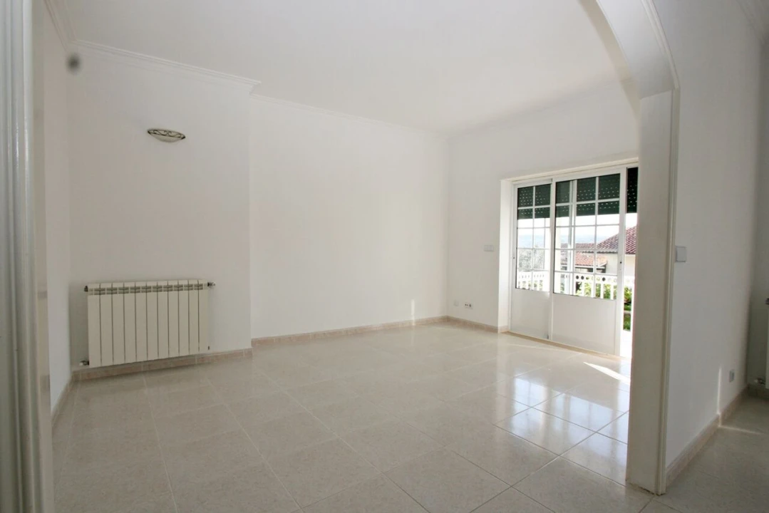 Moradia T2 para Venda em Reguengo do Fetal Foto 6