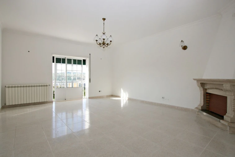 Moradia T2 para Venda em Reguengo do Fetal Foto 4