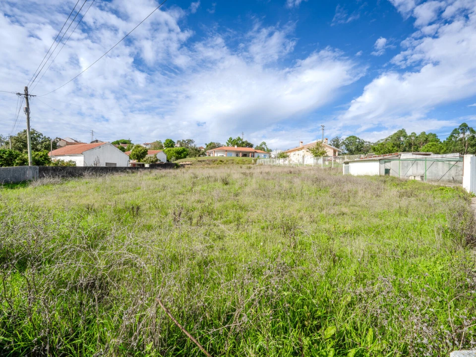 Terreno para Venda em Maceira Foto 2