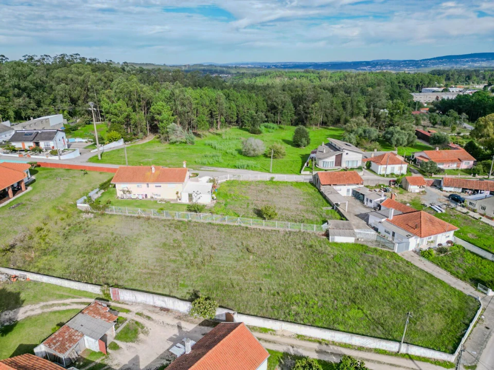 Terreno para Venda em Maceira Foto 1