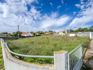 Terreno para Venda em Maceira
