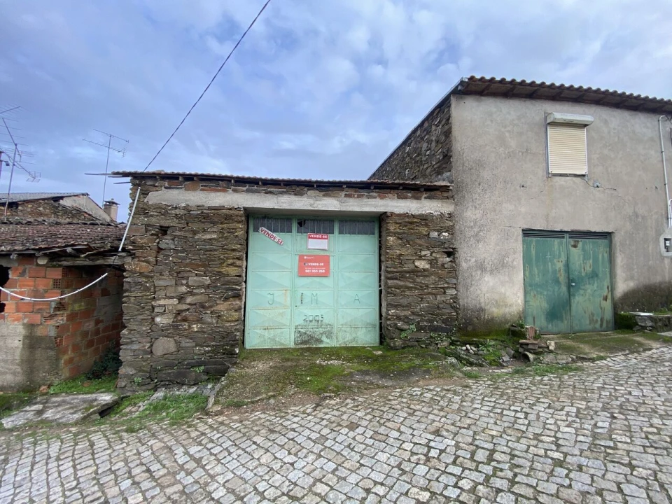 Armazém para Venda em Vinhas Foto 1