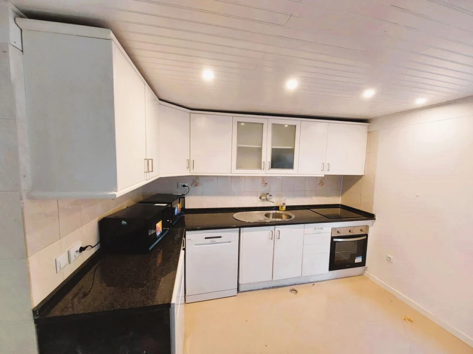 Moradia T9 para Venda em Ajuda Foto 1