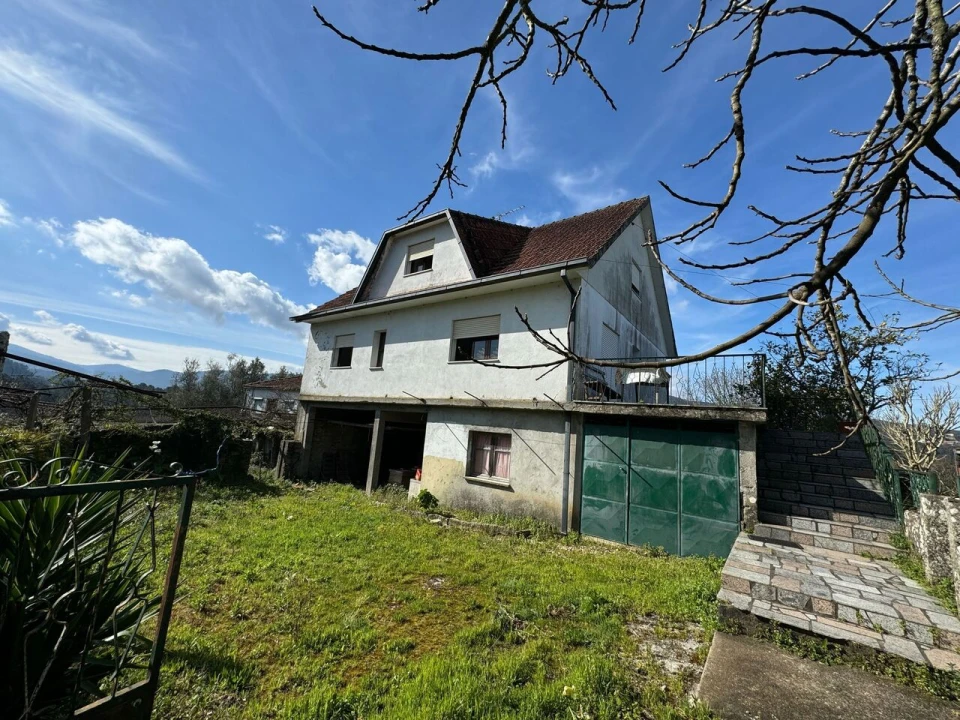 Moradia T4 para Venda em Segude Foto 3