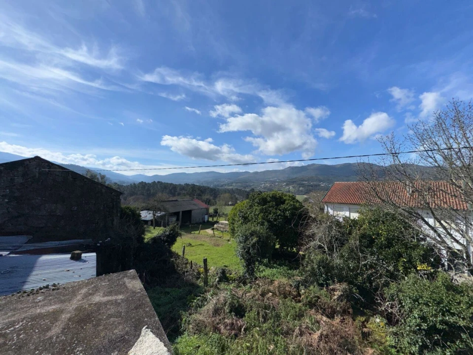 Moradia T4 para Venda em Segude Foto 4