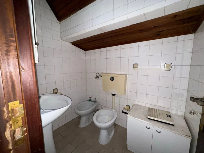 Moradia T4 para Venda em Segude Foto 13