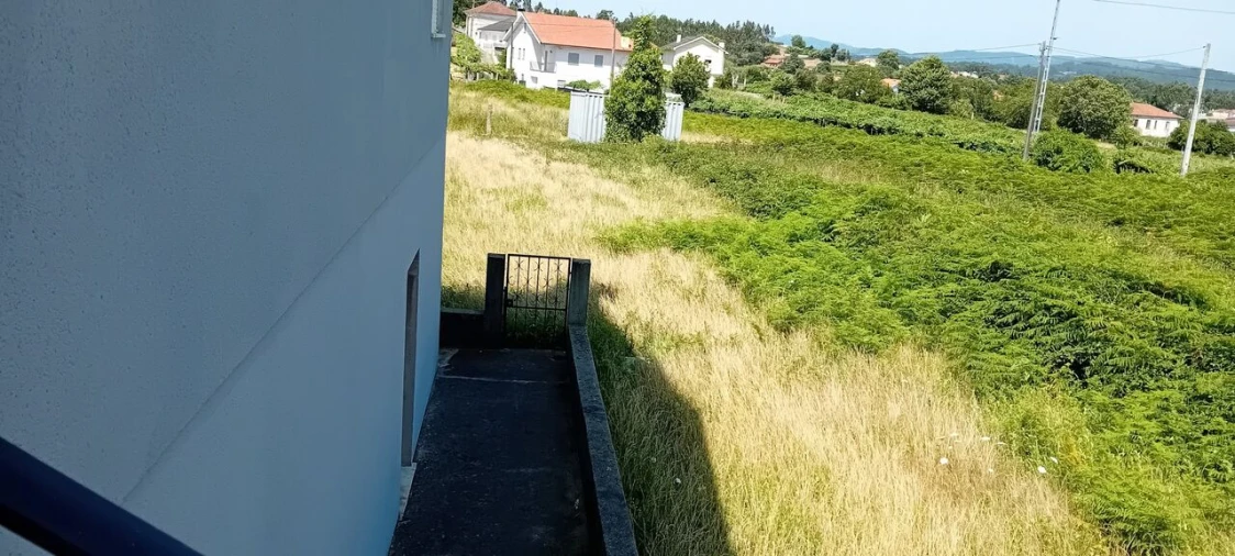 Moradia T5 para Venda em Bela Foto 3