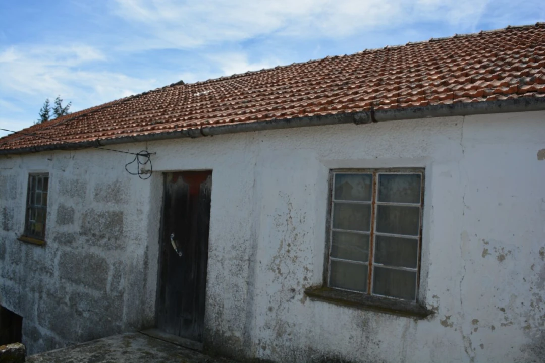 Moradia T4 para Venda em Casal de Cinza Foto 3