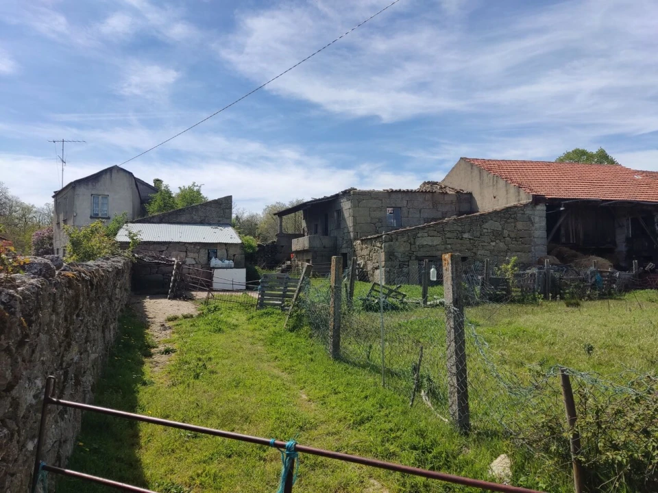 Moradia T4 para Venda em Casal de Cinza Foto 10