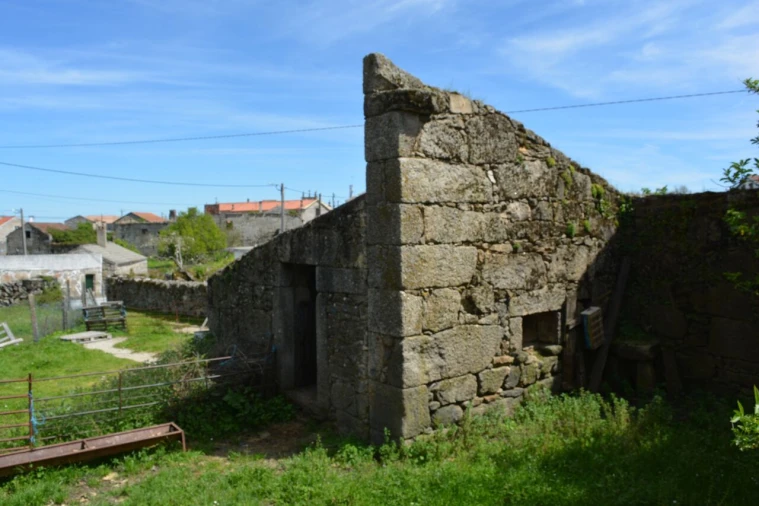 Moradia T4 para Venda em Casal de Cinza Foto 8