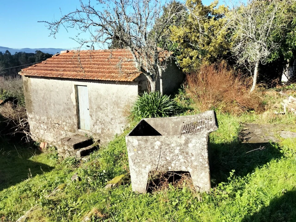 Moradia T2 para Venda em Cornes Foto 12