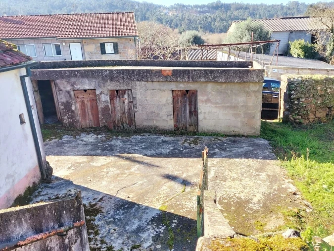 Moradia T2 para Venda em Cornes Foto 9