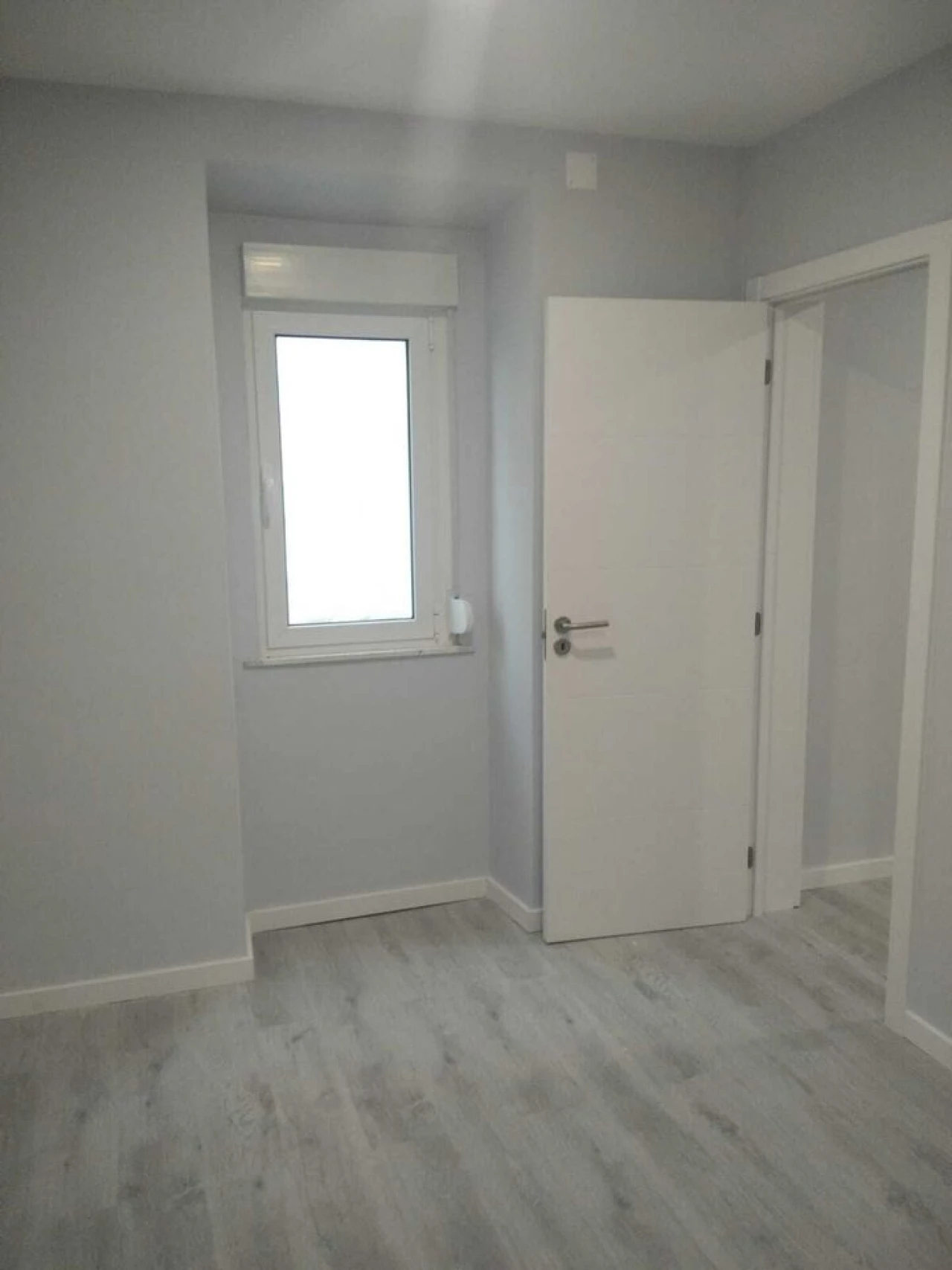 Apartamento T2 para Venda em Algés, Linda-A-Velha e Cruz Quebrada-Dafundo Foto 1