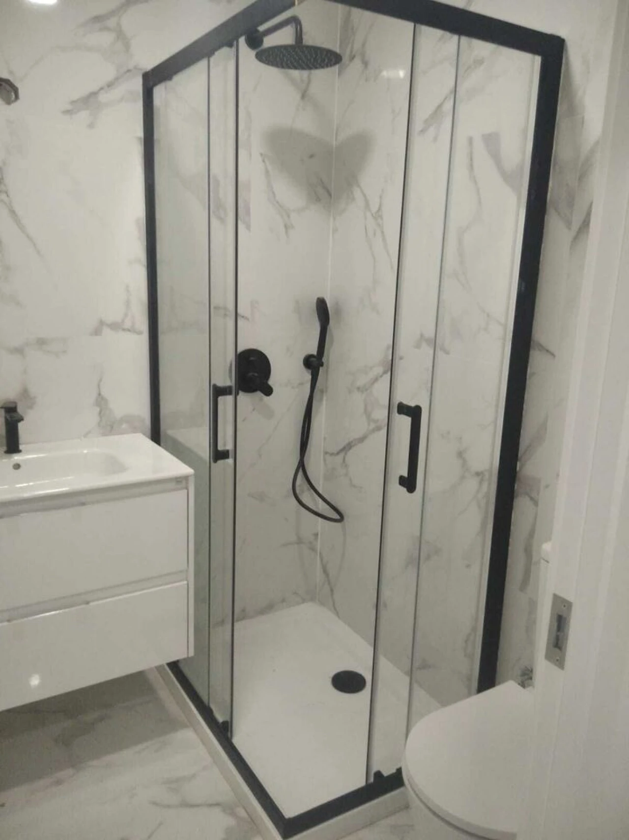 Apartamento T2 para Venda em Algés, Linda-A-Velha e Cruz Quebrada-Dafundo Foto 5