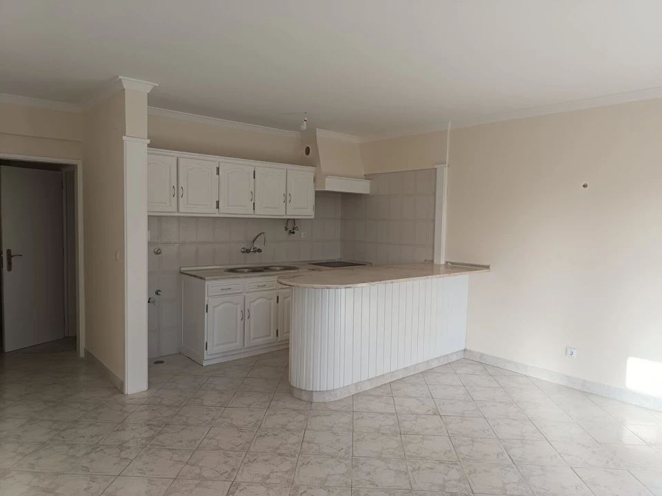 Apartamento T1 para Venda em São João das Lampas e Terrugem Foto 3