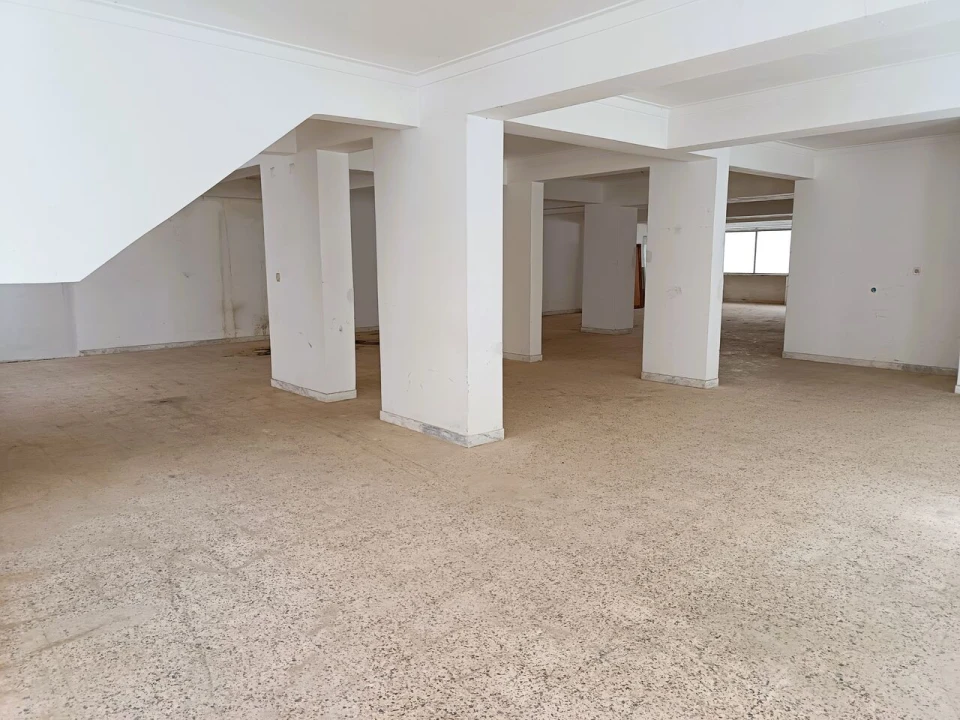 Loja para Arrendamento em Agualva e Mira-Sintra Foto 3