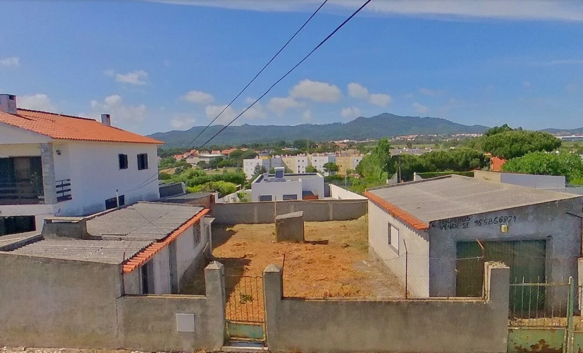 Terreno para Venda em Alcabideche Foto 2