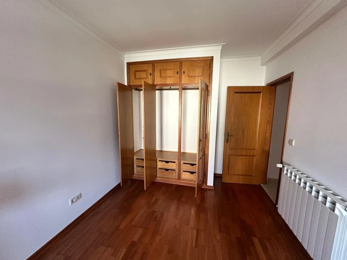 Apartamento T2 para Venda em São João Baptista Foto 4