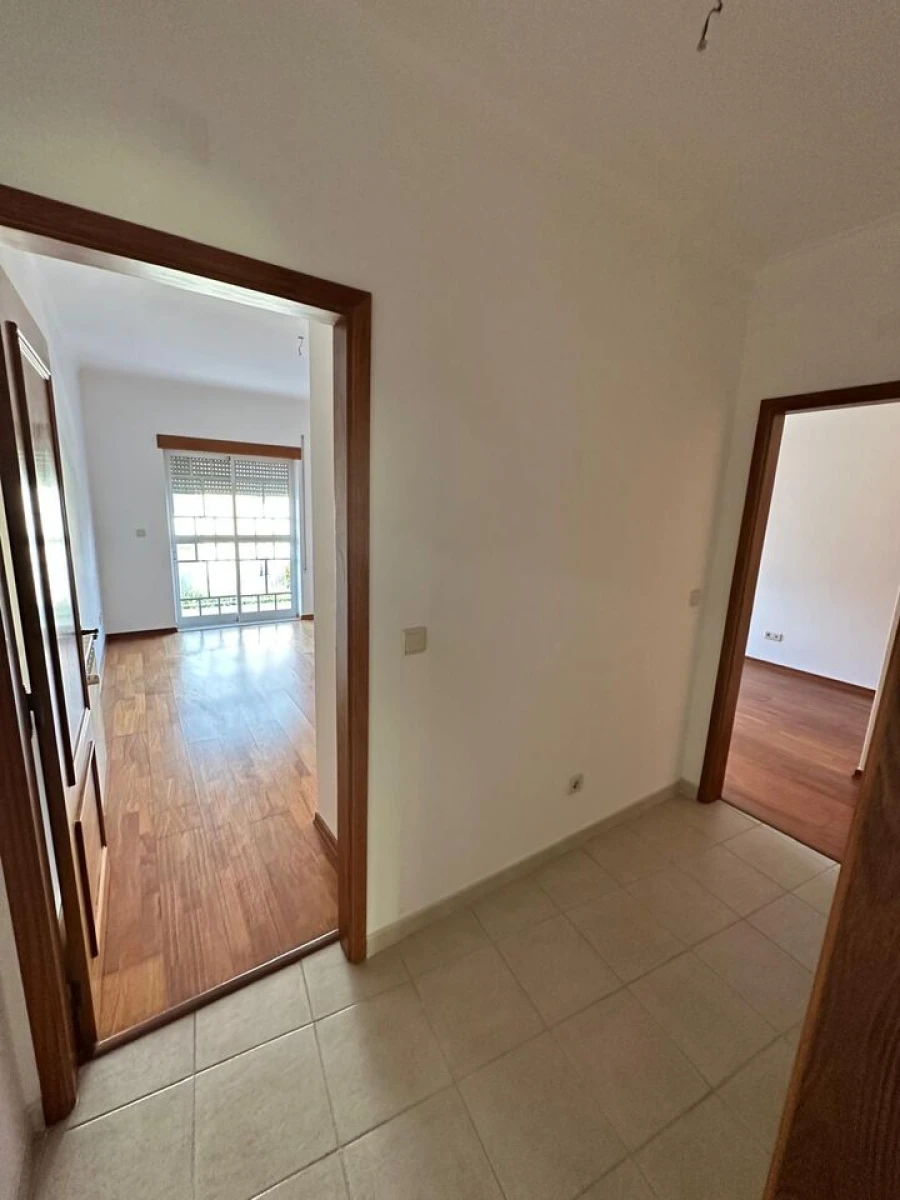 Apartamento T2 para Venda em São João Baptista Foto 5