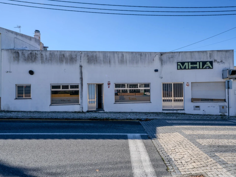Loja para Venda em Marinha Grande Foto 1
