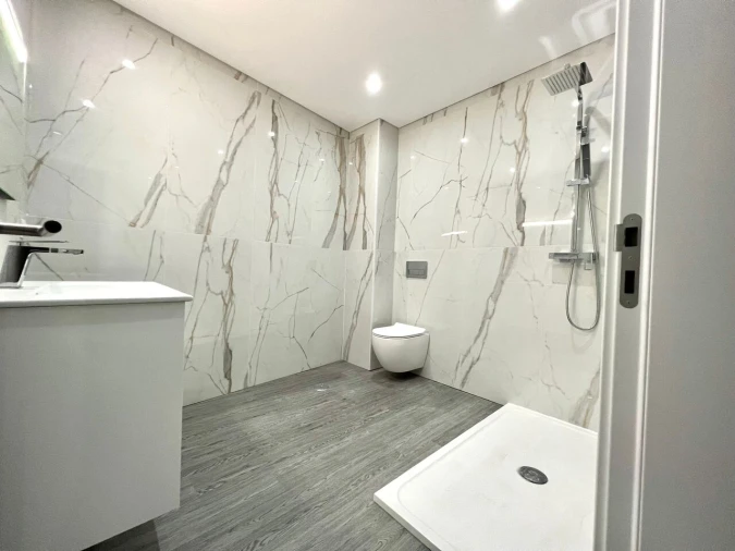 Apartamento T3 para Venda em Quelfes Foto 21