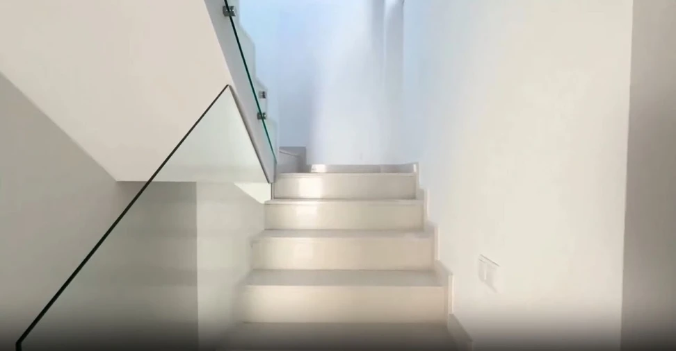 Moradia T4 para Venda em Corroios Foto 27